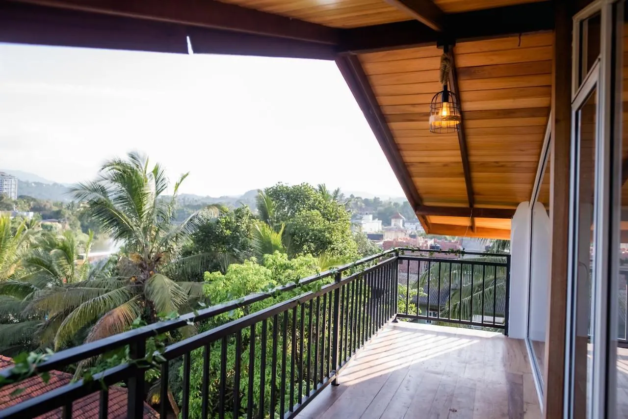 Colonial Residence Kandy Homestay szállás
